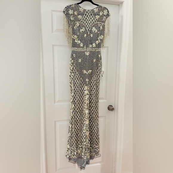 Mac Duggal 4908 HIGH NECK SLEEVELESS BEADED FRINGE FITTED GOWN Platinum Gold - Picture 4 of 10